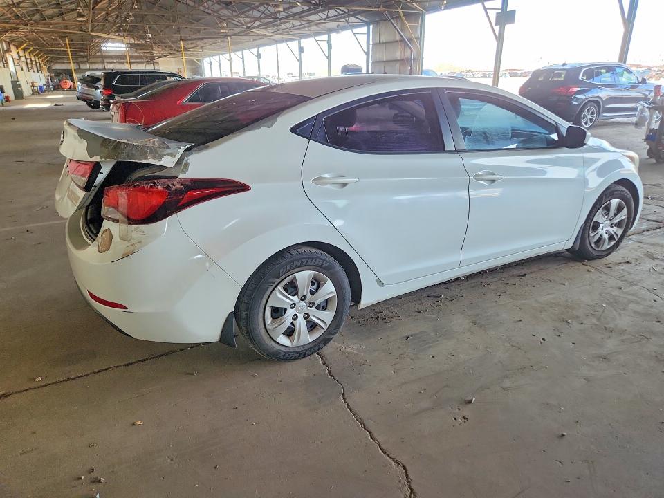 Photo 3 from auction – 2016 HYUNDAI ELANTRA with VIN 5NPDH4AE1GH757093