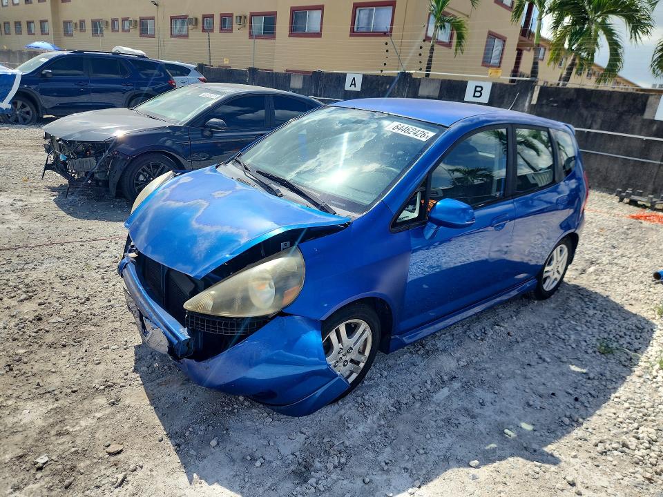 HONDA FIT 2007 with VIN JHMGD38697S057436 - Photo from auction