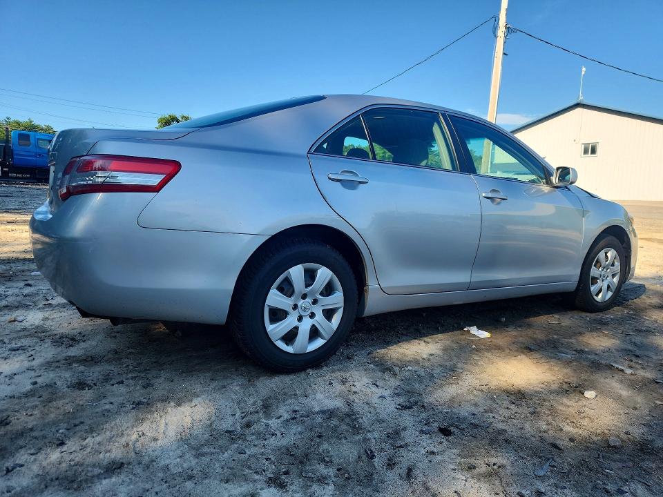 Photo 3 from auction – 2011 TOYOTA CAMRY with VIN 4T4BF3EKXBR100543