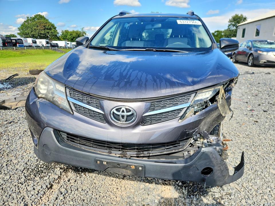 Photo 5 from auction – 2015 TOYOTA RAV4 with VIN JTMBFREV0FJ044311