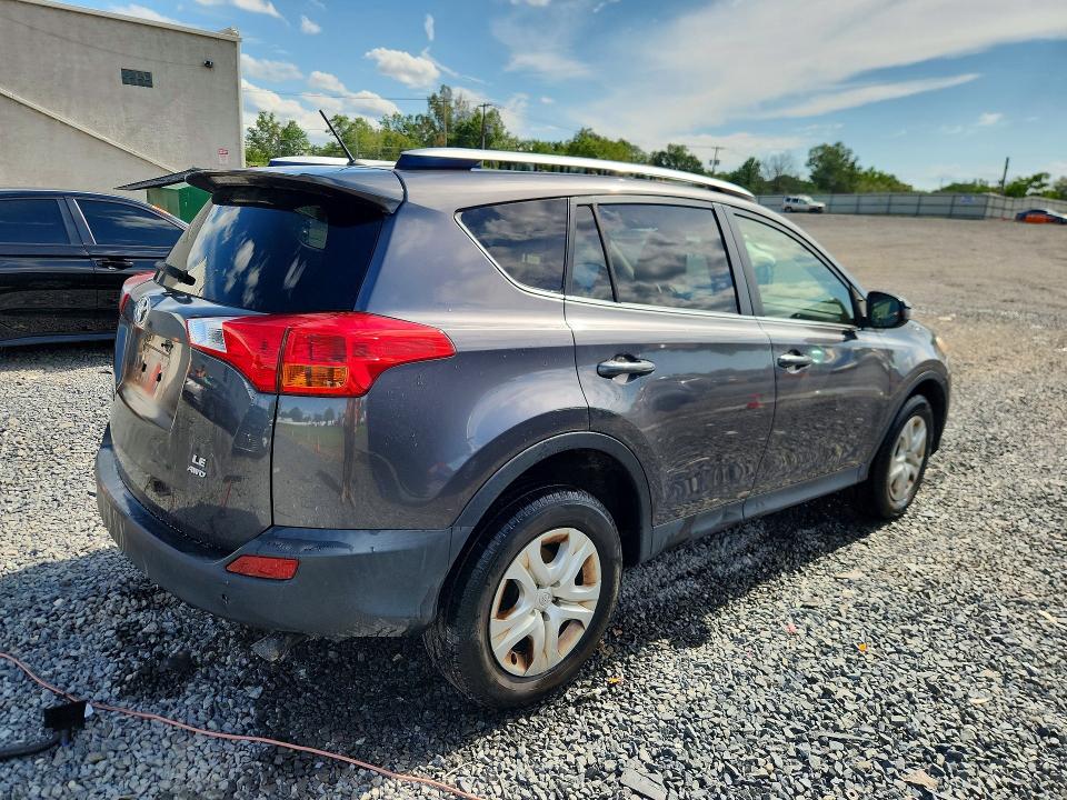 Photo 3 from auction – 2015 TOYOTA RAV4 with VIN JTMBFREV0FJ044311