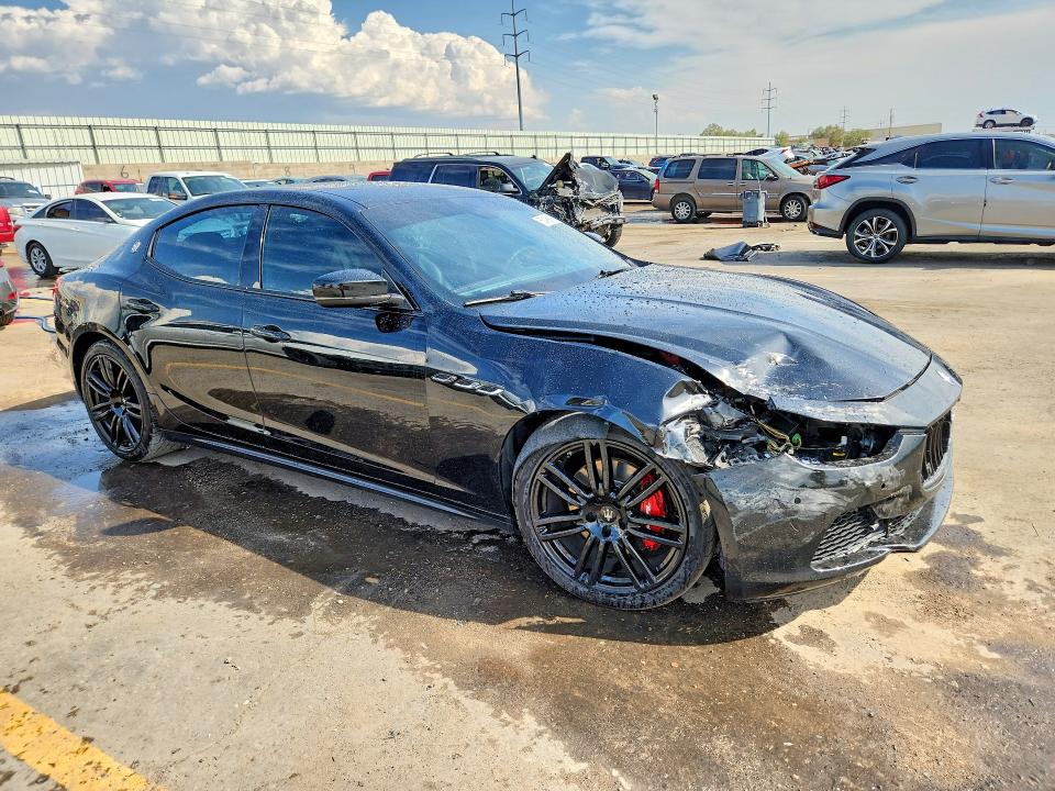 Photo 4 from auction – 2017 MASERATI GHIBLI with VIN ZAM57XSS9H1249763