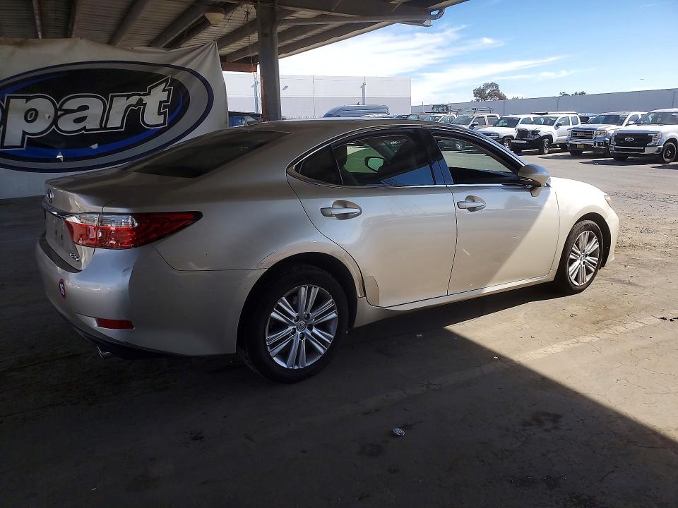 Photo 3 from auction – 2013 LEXUS ES with VIN JTHBK1GG6D2025599