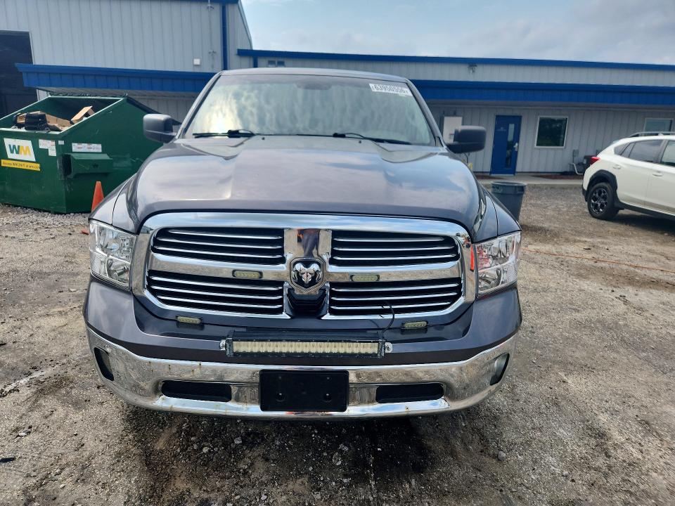 Photo 5 from auction – 2015 RAM 1500 with VIN 1C6RR7GT3FS531056