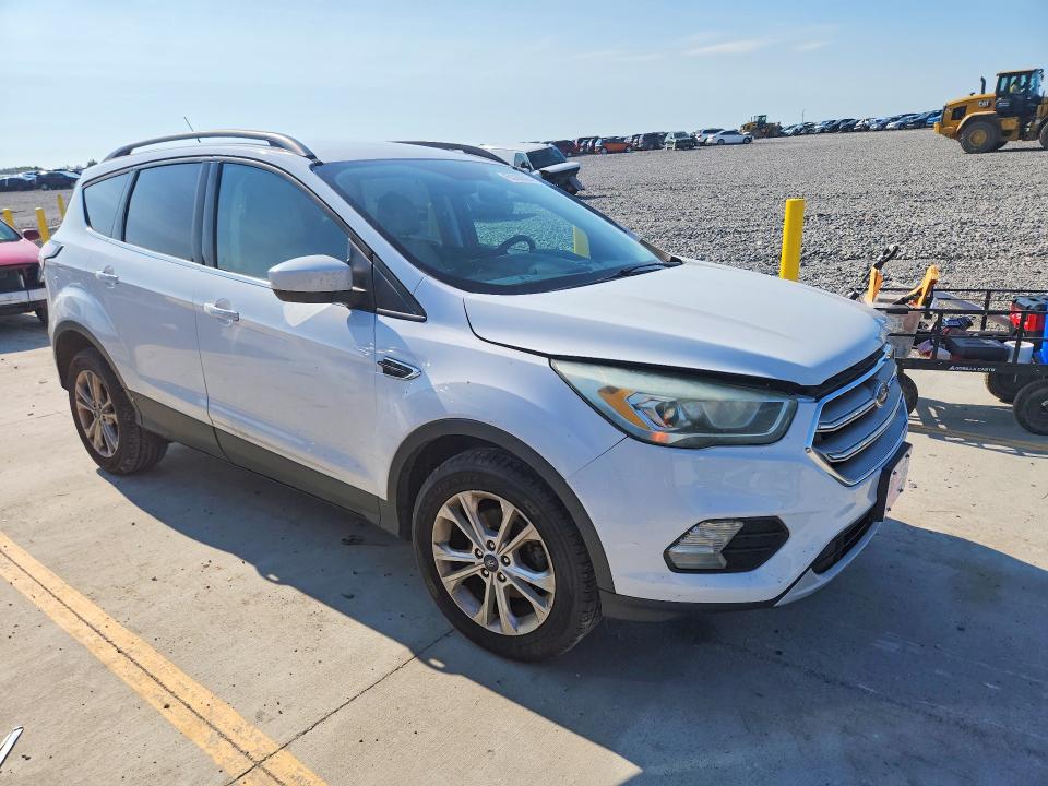 Photo 4 from auction – 2017 FORD ESCAPE with VIN 1FMCU0GD7HUA89253