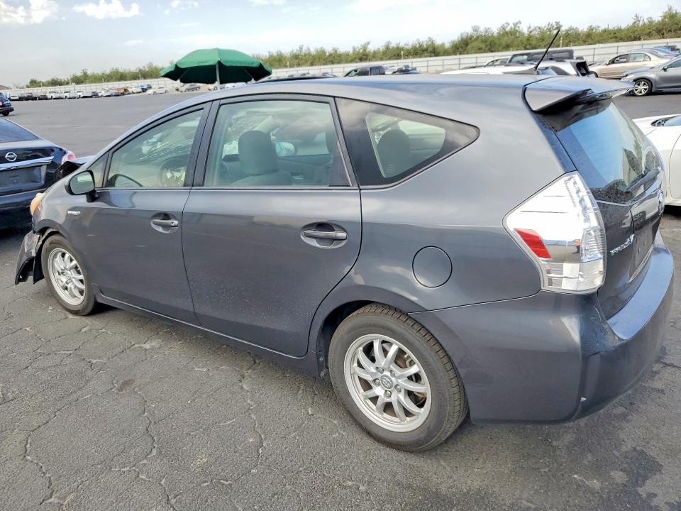 Photo 2 from auction – 2012 TOYOTA PRIUS V with VIN JTDZN3EU0C3063981