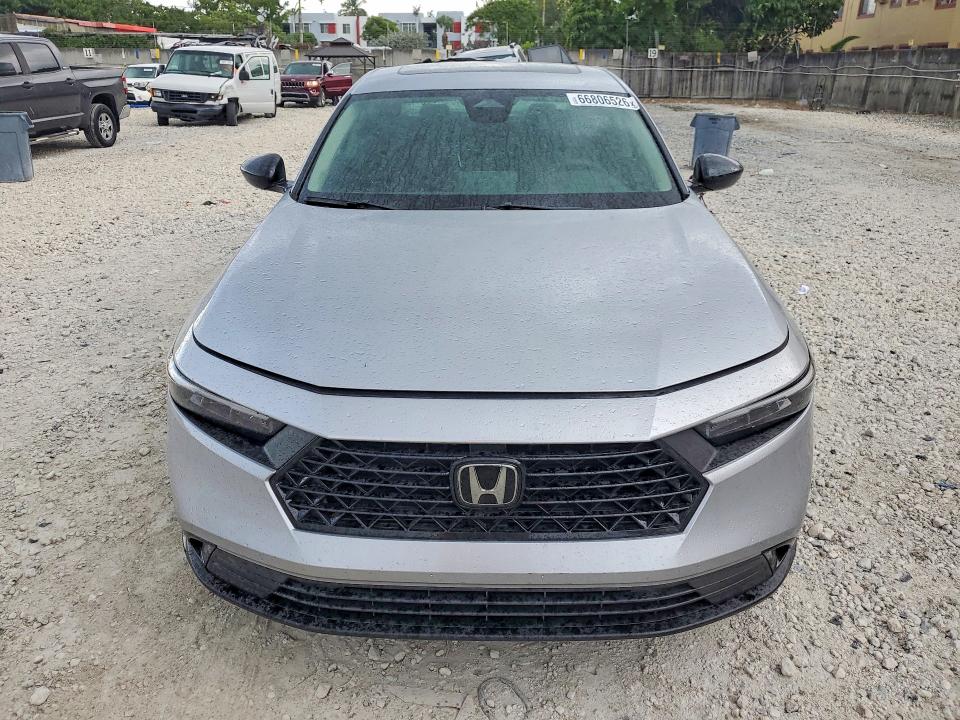Photo 5 from auction – 2025 HONDA ACCORD with VIN 1HGCY1F43SA079071