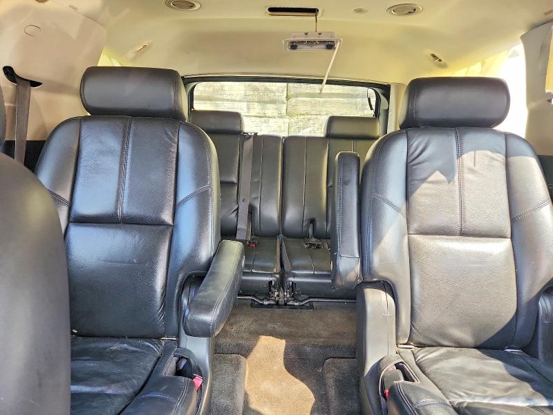 Photo 10 from auction – 2007 CHEVROLET TAHOE with VIN 1GNFK13047R401277
