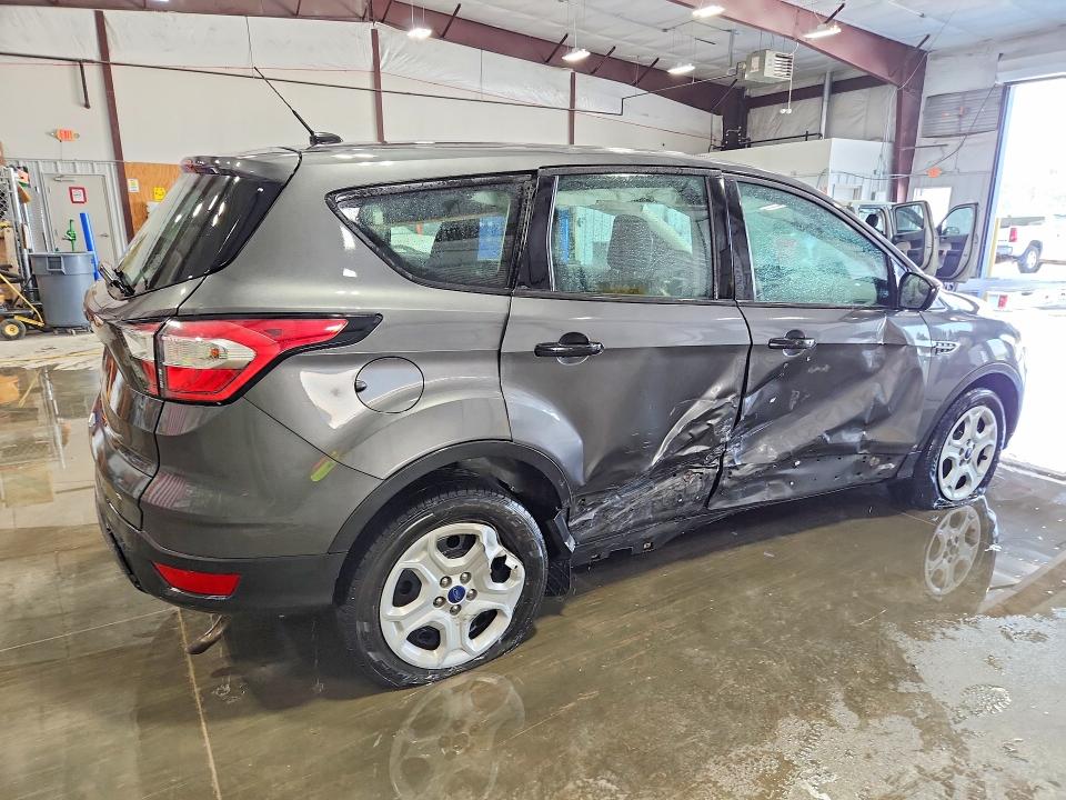 Photo 3 from auction – 2018 FORD ESCAPE with VIN 1FMCU0F79JUC67780