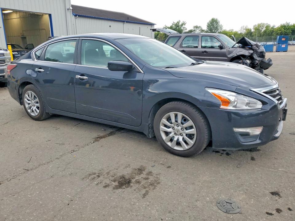 Photo 4 from auction – 2015 NISSAN ALTIMA with VIN 1N4AL3AP2FC184623