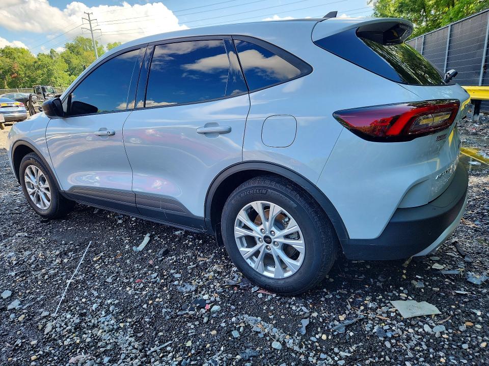 Photo 2 from auction – 2025 FORD ESCAPE with VIN 1FMCU0GN8SUB67510
