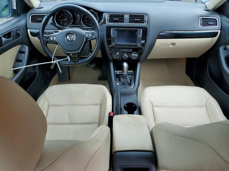 Снимка 8 от търг – 2016 VOLKSWAGEN JETTA с VIN 3VWL17AJ3GM249603
