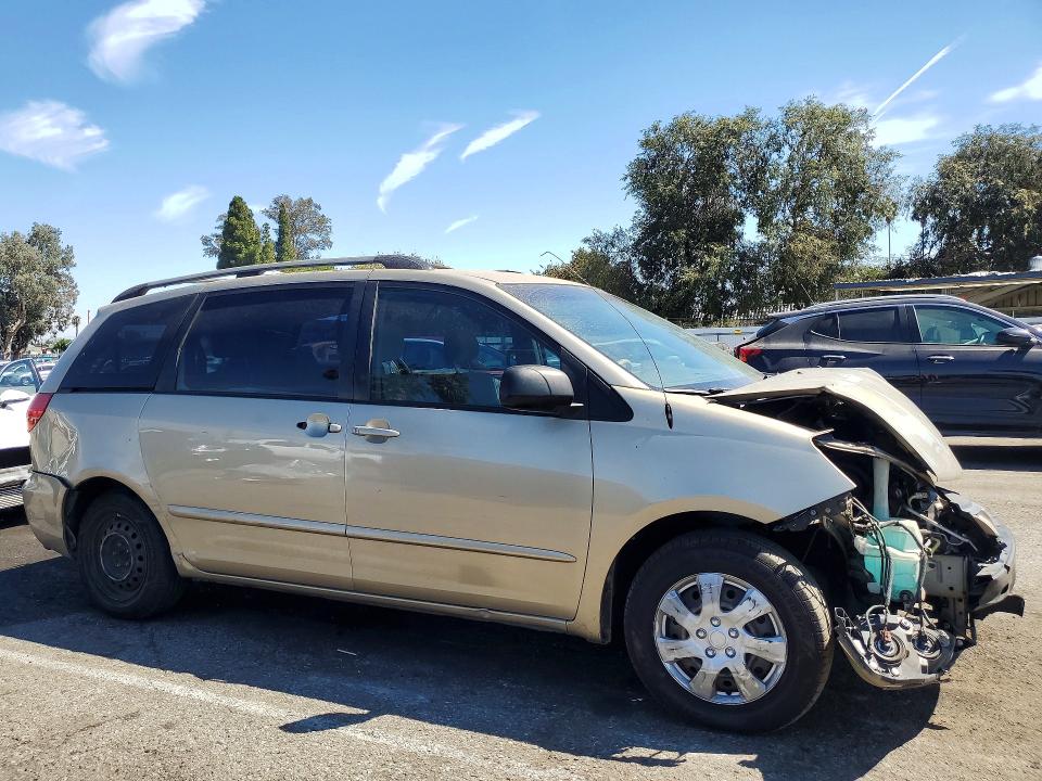 Photo 4 from auction – 2006 TOYOTA SIENNA with VIN 5TDZA23C76S392714