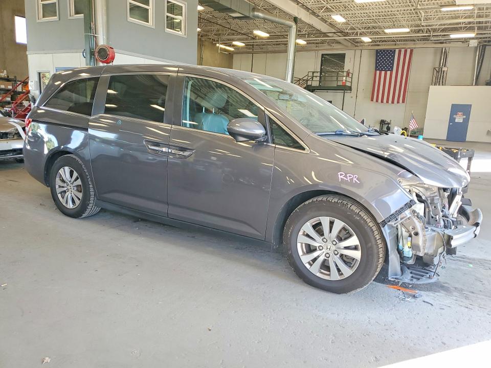 Photo 4 from auction – 2016 HONDA ODYSSEY with VIN 5FNRL5H68GB032209