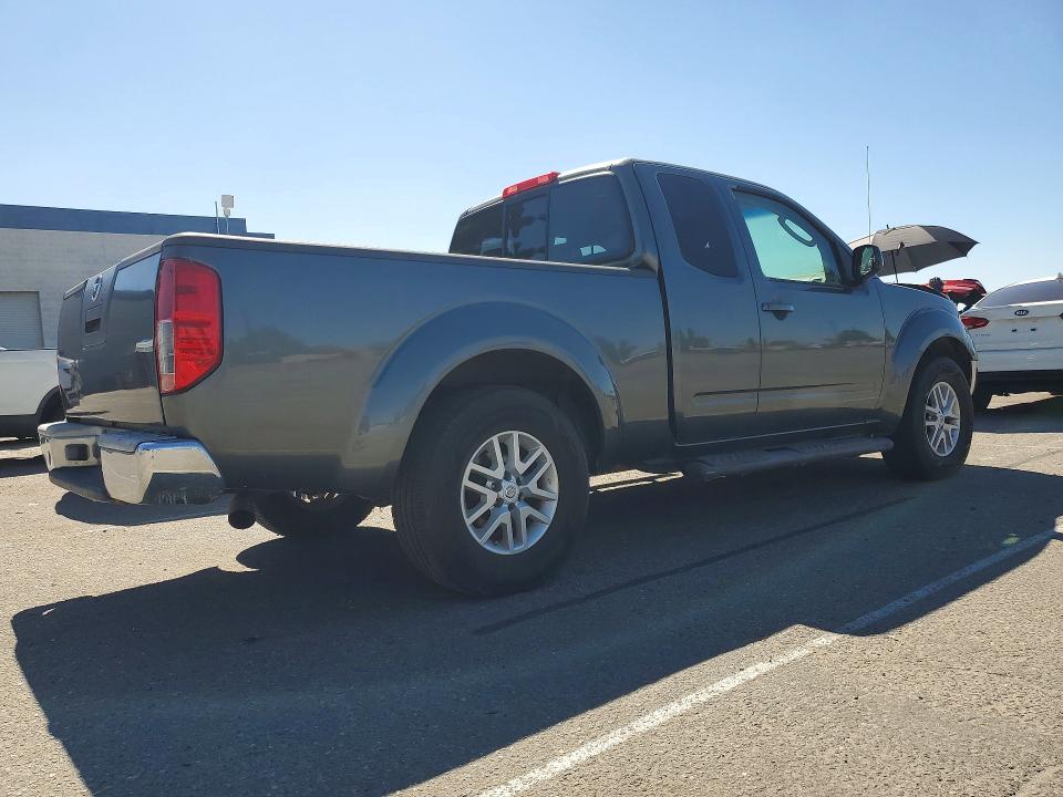 Photo 3 from auction – 2006 NISSAN FRONTIER with VIN 1N6AD06U26C404392