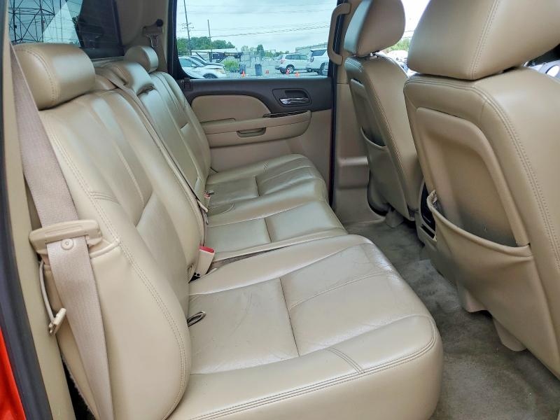 Photo 10 from auction – 2011 CHEVROLET AVALANCHE with VIN 3GNTKFE39BG194871