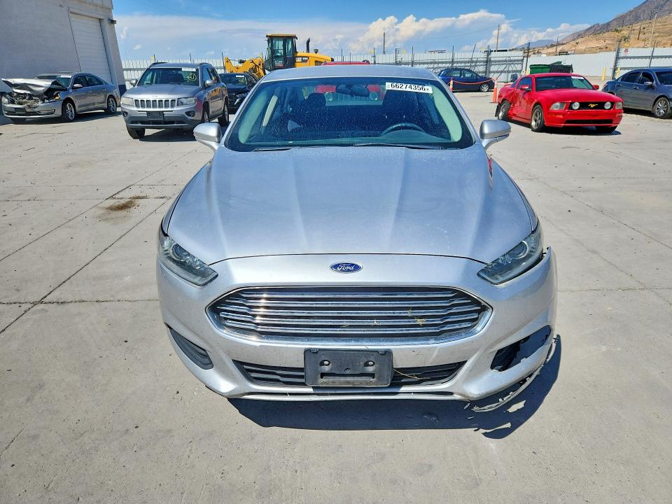 Photo 5 from auction – 2016 FORD FUSION with VIN 3FA6P0H72GR369367
