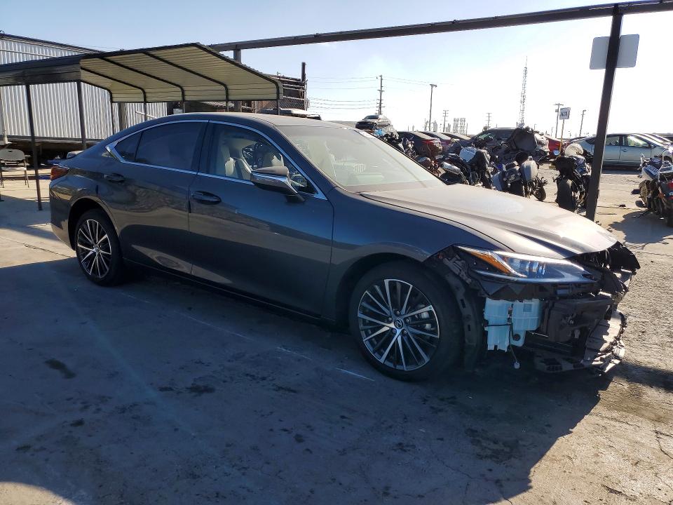 Photo 4 from auction – 2024 LEXUS ES 300H with VIN 58ADA1C17RU042717