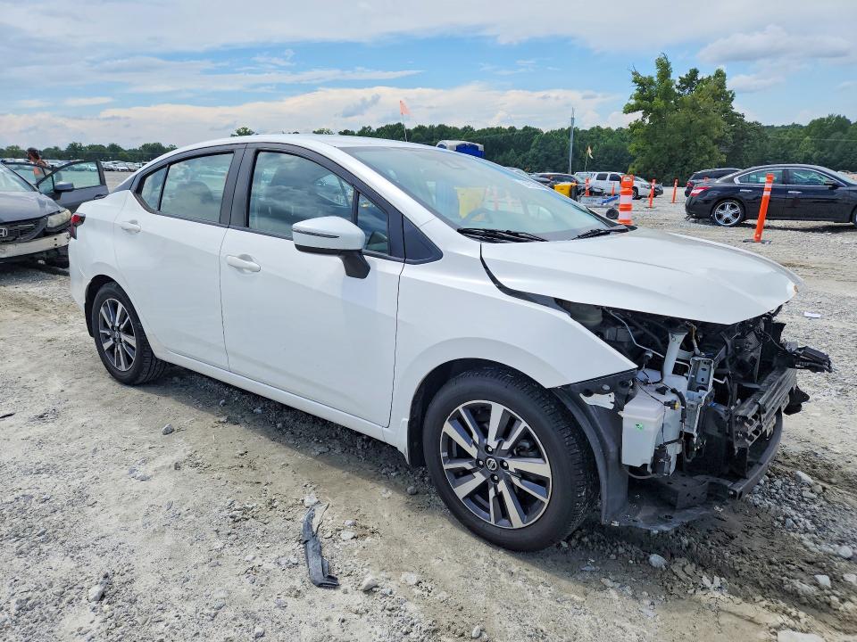 Снимка 4 от търг – 2020 NISSAN VERSA с VIN 3N1CN8EV3LL853813