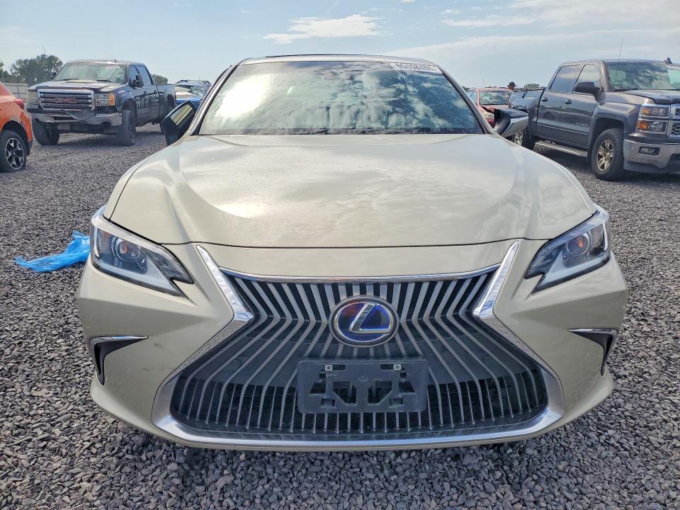 Photo 5 from auction – 2021 LEXUS ES with VIN 58ADA1C13MU008752
