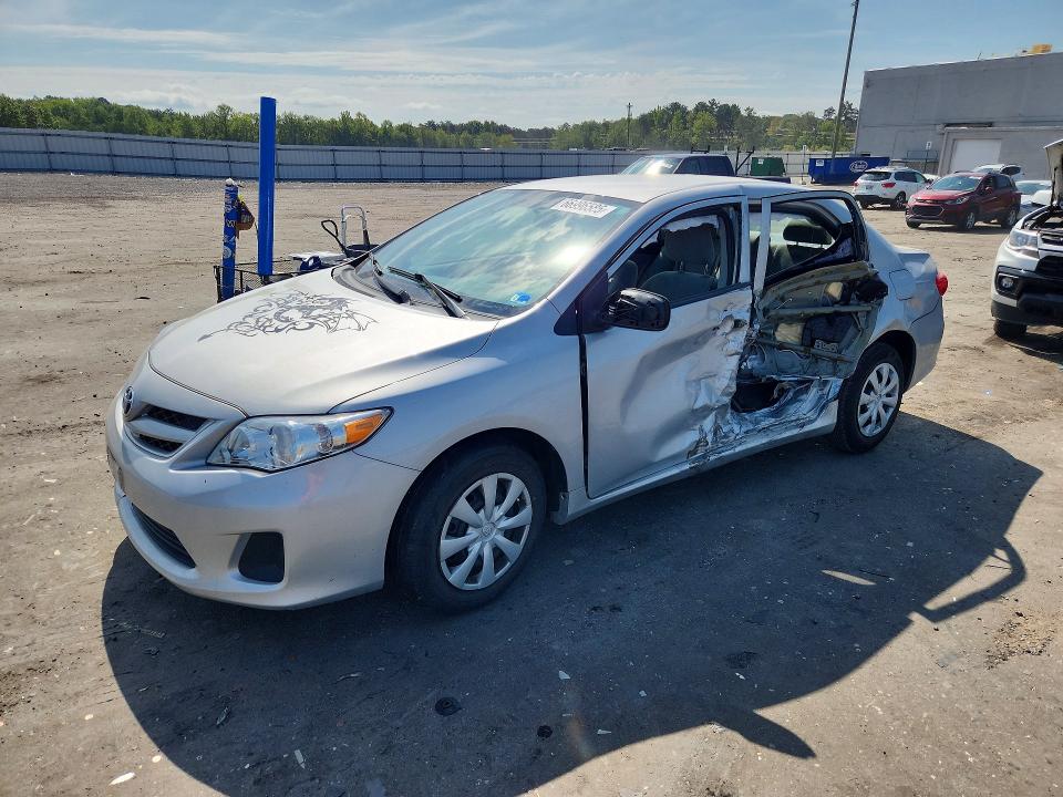 TOYOTA COROLLA 2013 with VIN 2T1BU4EEXDC976758 - Photo from auction