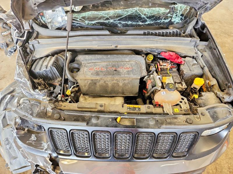 Photo 11 from auction – 2020 JEEP RENEGADE with VIN ZACNJBBB2LPL12989