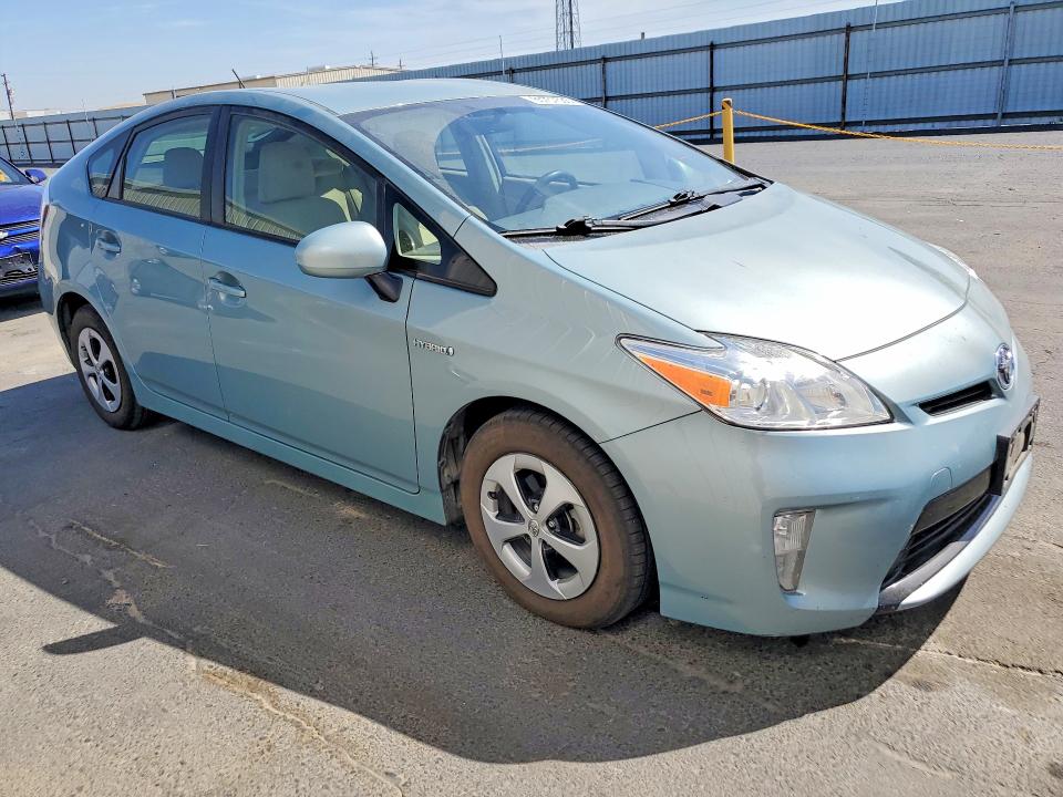Photo 4 from auction – 2014 TOYOTA PRIUS with VIN JTDKN3DUXE1802582