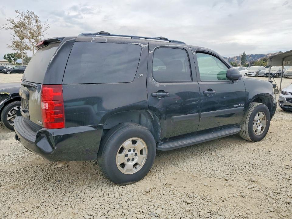 Photo 3 from auction – 2007 CHEVROLET TAHOE with VIN 1GNFK13057J392314