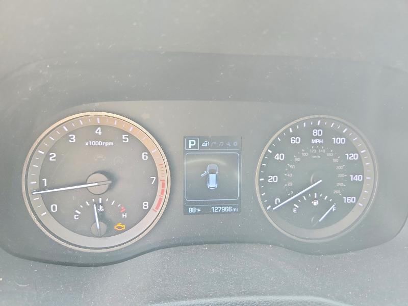 Photo 9 from auction – 2017 HYUNDAI TUCSON with VIN KM8J3CA23HU343981