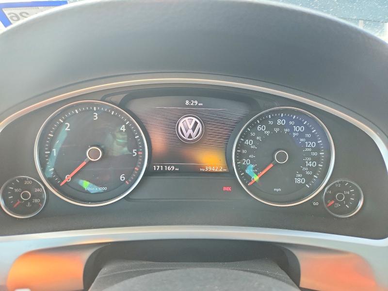 Photo 9 from auction – 2012 VOLKSWAGEN TOUAREG with VIN WVGFK9BP1CD001251