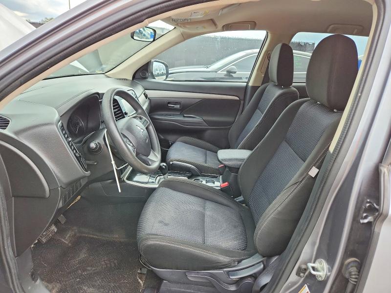 Photo 7 from auction – 2018 MITSUBISHI OUTLANDER with VIN JA4AD2A30JZ043449