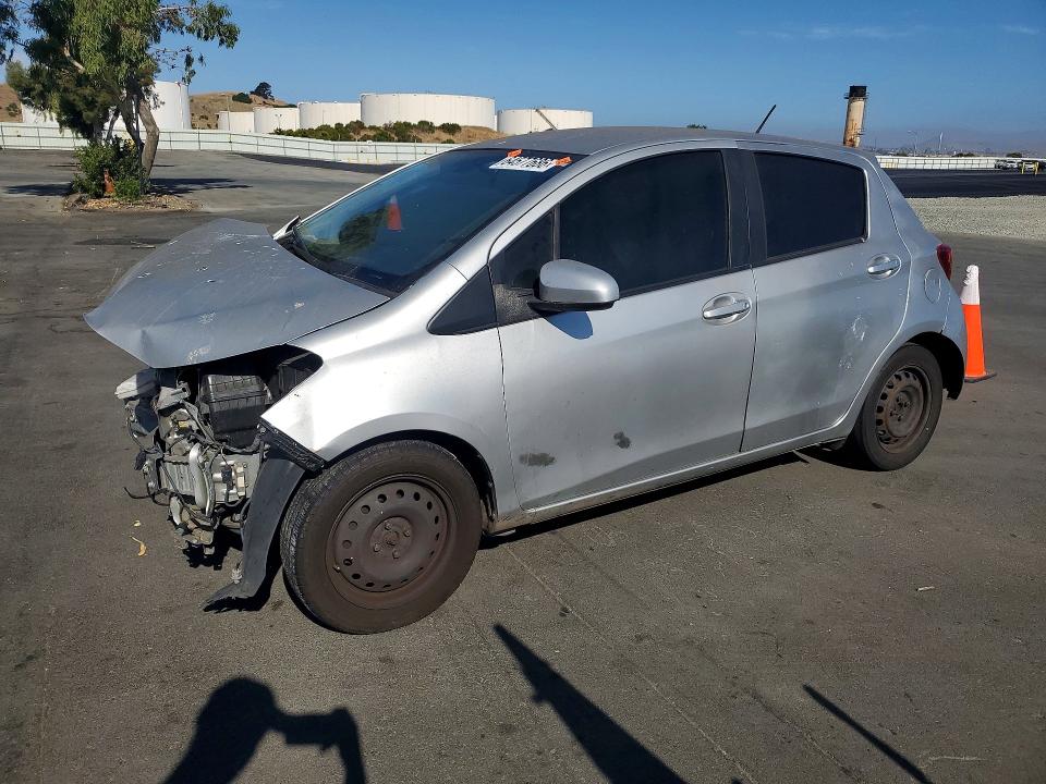 2015 TOYOTA YARIS - Търг №64577686