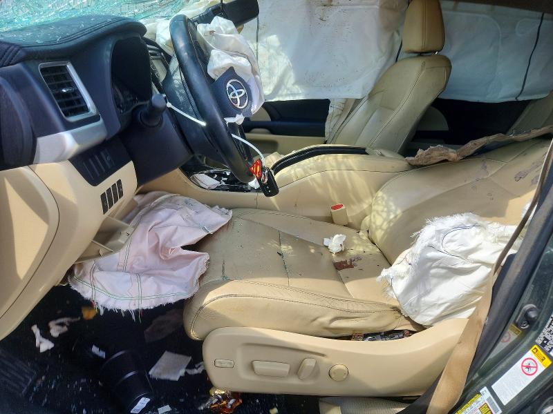 Photo 7 from auction – 2015 TOYOTA HIGHLANDER with VIN 5TDKKRFH8FS090833