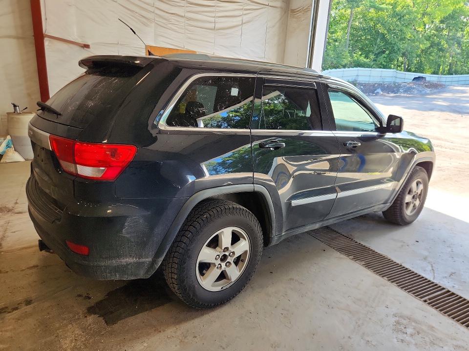 Photo 3 from auction – 2011 JEEP GRAND CHEROKEE with VIN 1J4RR4GG7BC678537