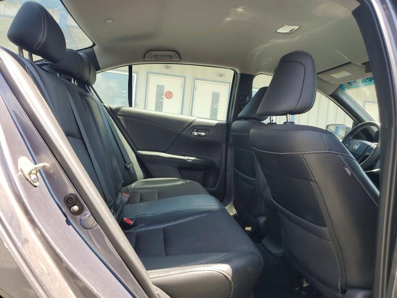 Photo 10 from auction – 2016 HONDA ACCORD with VIN 1HGCR2F30GA018875
