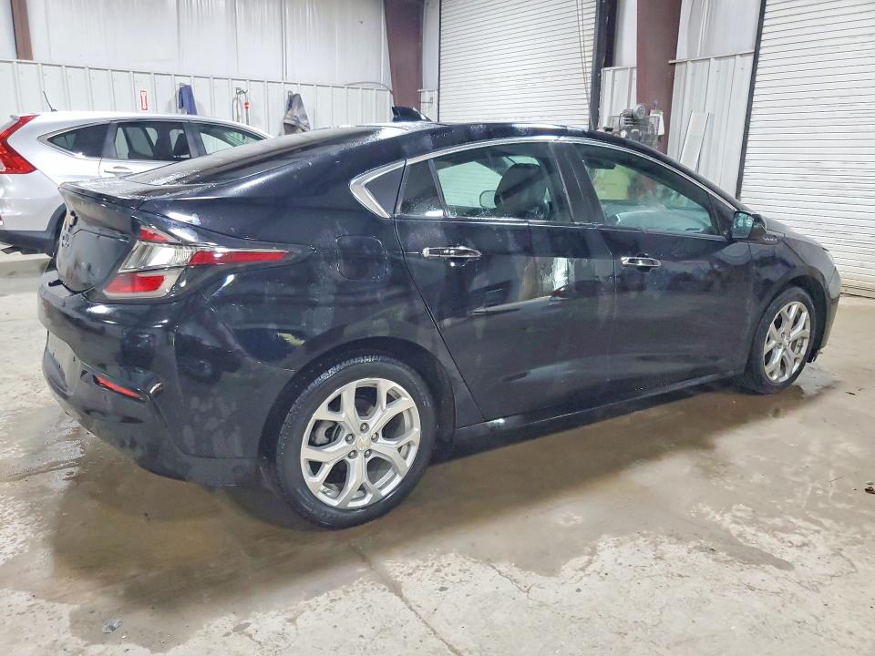 Photo 3 from auction – 2017 CHEVROLET VOLT with VIN 1G1RD6S55HU210548