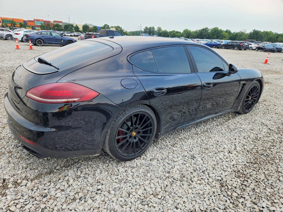 Photo 3 from auction – 2016 PORSCHE PANAMERA with VIN WP0AF2A79GL081387