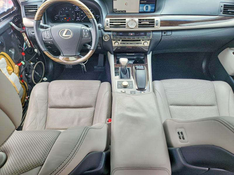 Photo 8 from auction – 2015 LEXUS LS with VIN JTHCL5EF9F5025343