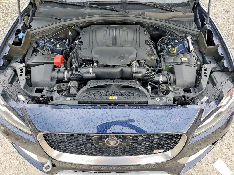 Photo 12 from auction – 2018 JAGUAR F-PACE with VIN SADCM2FV1JA202670