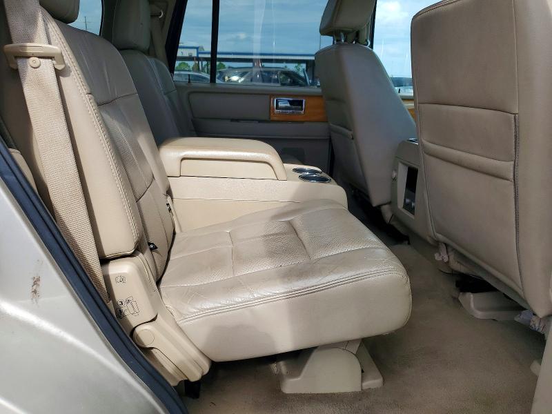 Photo 11 from auction – 2007 LINCOLN NAVIGATOR with VIN 5LMFU27557LJ13052
