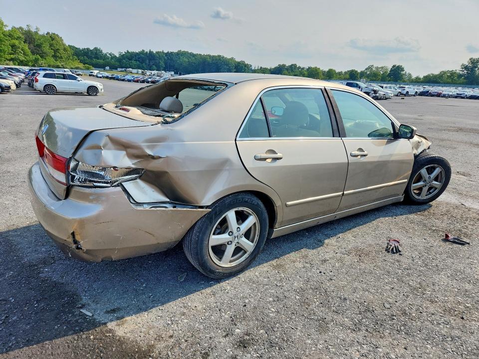 Photo 3 from auction – 2003 HONDA ACCORD with VIN JHMCM56633C044733