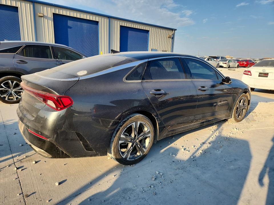 Foto 3 de la subasta – 2023 KIA K5 con VIN 5XXG34J29PG168628