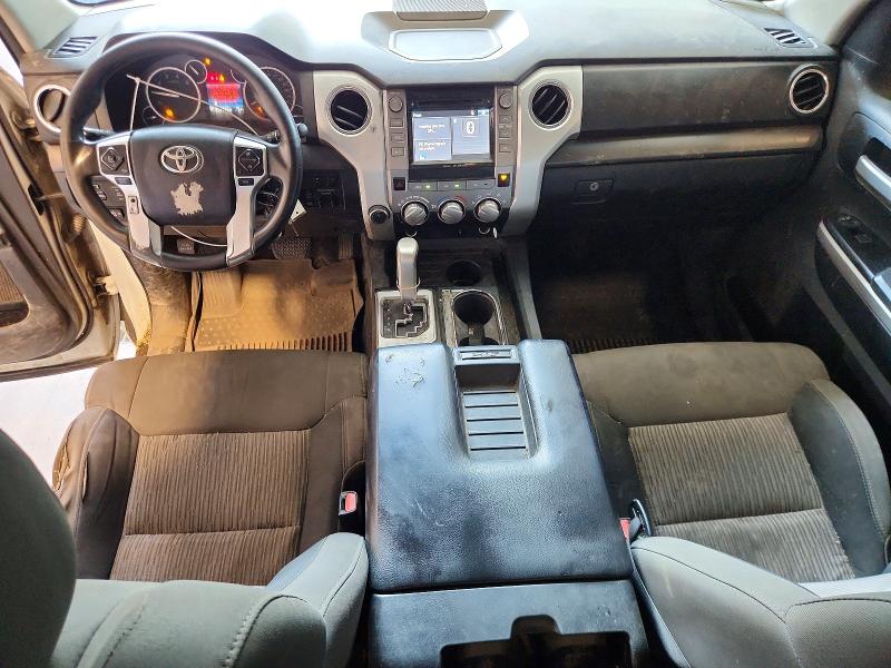 Photo 8 from auction – 2017 TOYOTA TUNDRA with VIN 5TFUY5F10HX677141