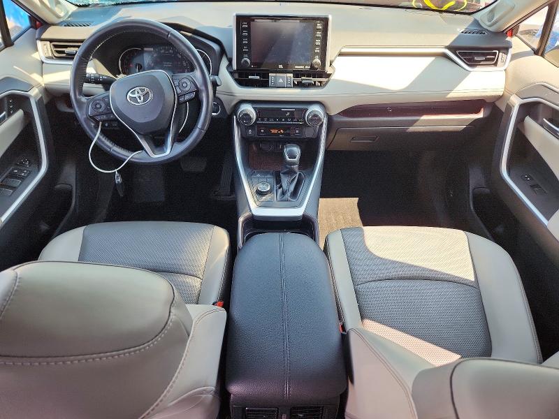 Photo 8 from auction – 2019 TOYOTA RAV4 with VIN JTMN1RFV1KD025978