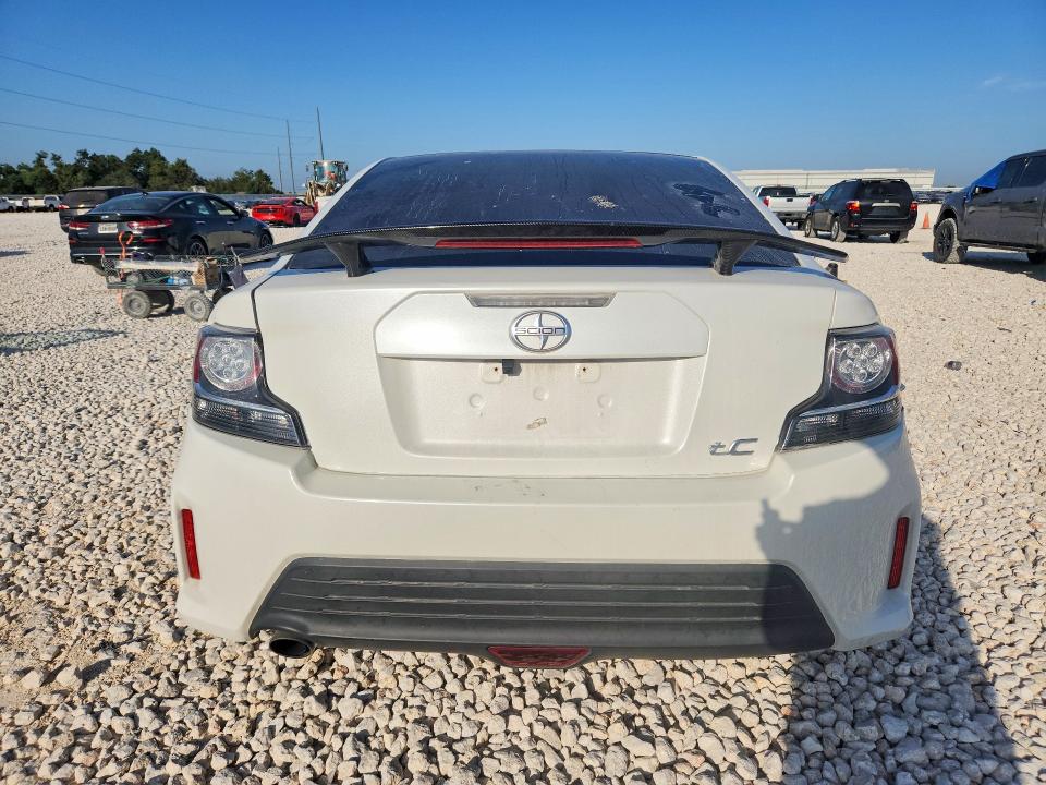 Photo 6 from auction – 2015 SCION TC with VIN JTKJF5C71F3094012