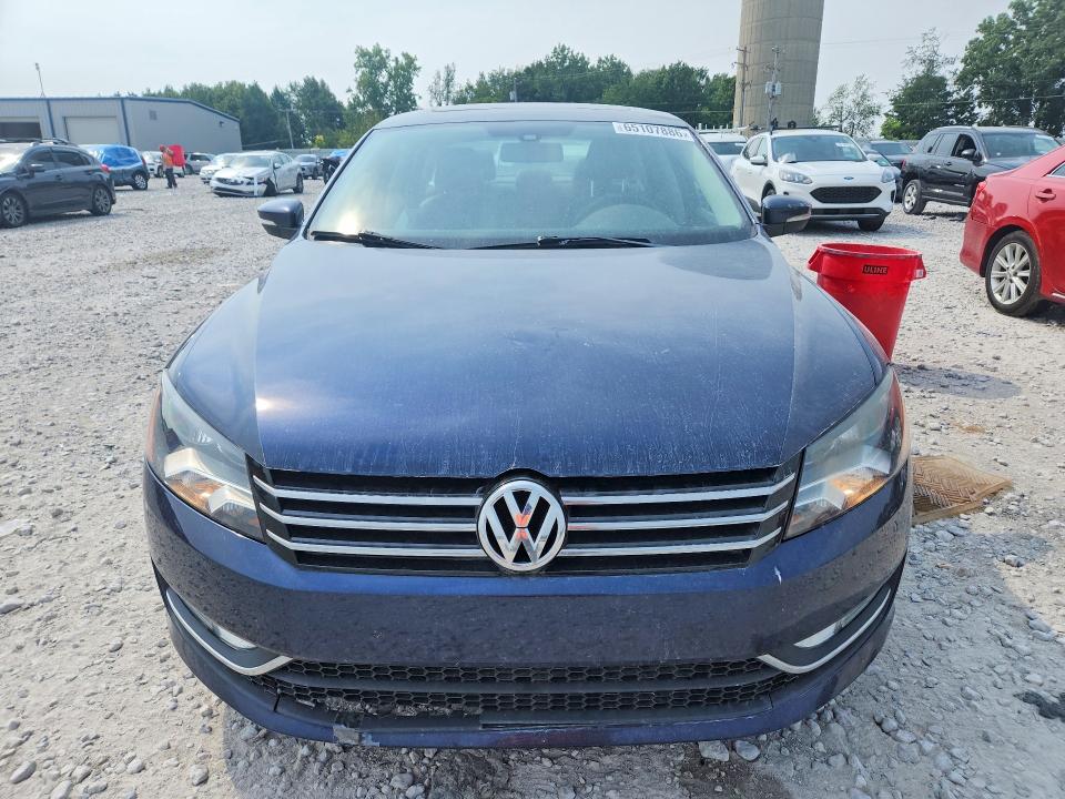 Photo 5 from auction – 2015 VOLKSWAGEN PASSAT with VIN 1VWBT7A30FC066117