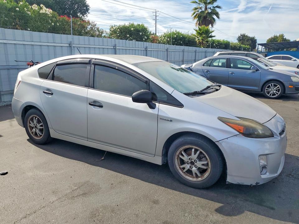 Photo 4 from auction – 2010 TOYOTA PRIUS with VIN JTDKN3DU8A1313544
