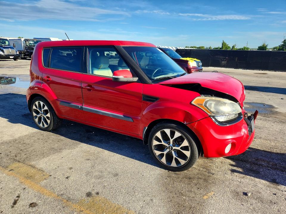 Photo 4 from auction – 2013 KIA SOUL with VIN KNDJT2A60D7553092