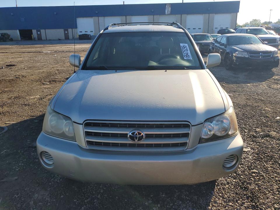 Photo 5 from auction – 2002 TOYOTA HIGHLANDER with VIN JTEHF21A720061915