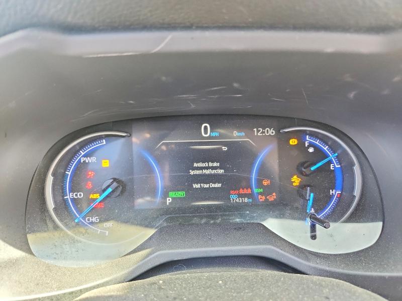 Photo 9 from auction – 2020 TOYOTA RAV4 with VIN JTMDWRFV9LD527989